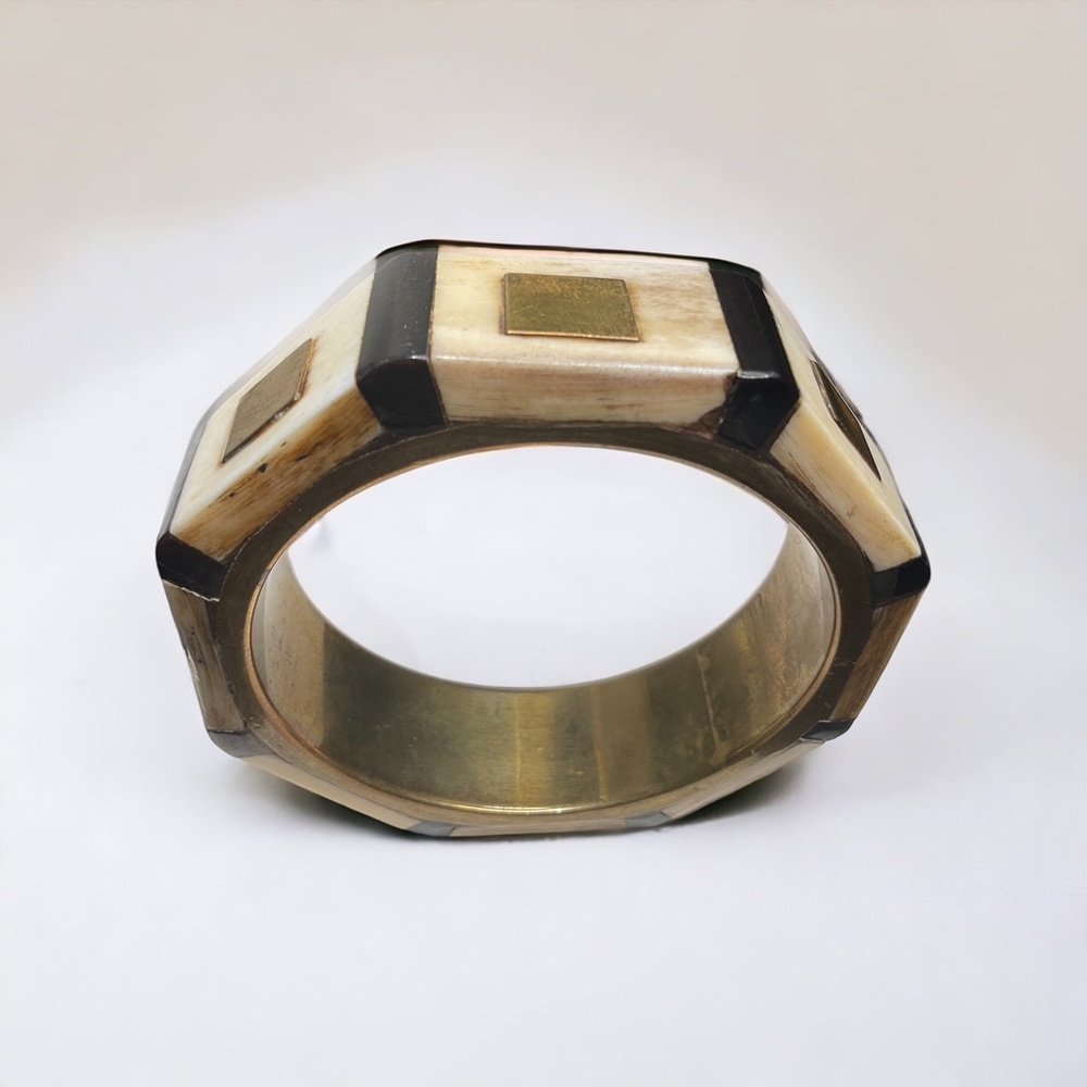🌺 Exotic Vintage Brass & Bone Antler Bangle